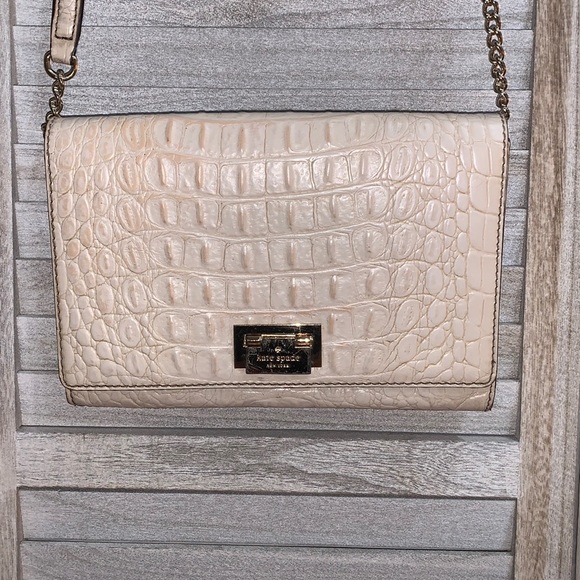 kate spade Bags Kate Spade Vegan Leather Crossbody Poshmark